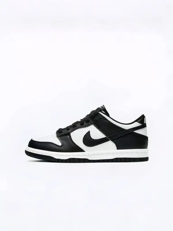 Nike SB Dunk Low "Panda"